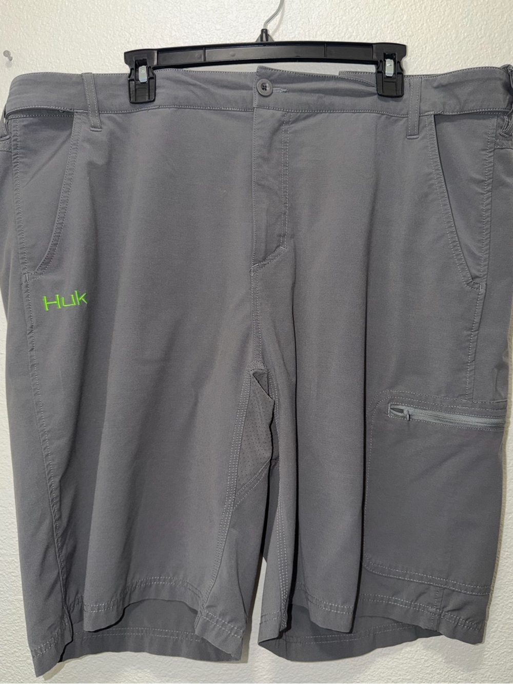 HUK performance fabric fishing shorts, gray, men's XXXL